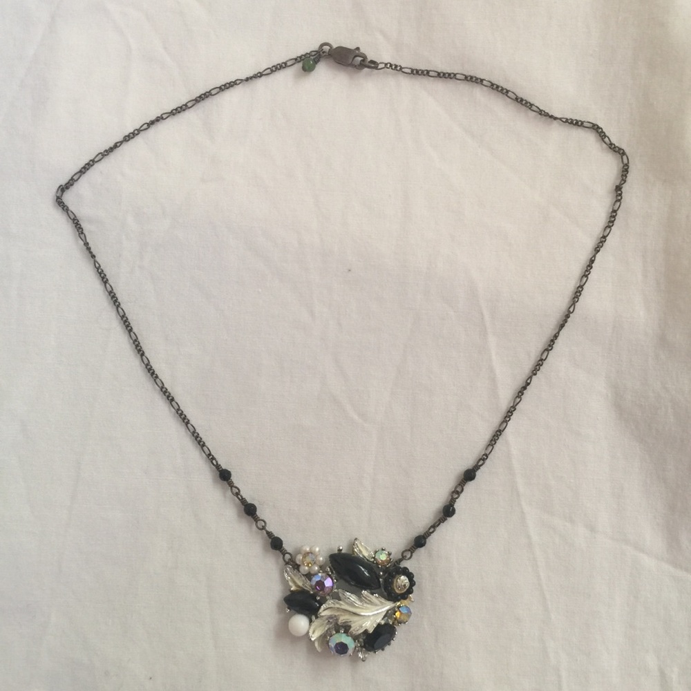 Wasabi Jewelry Vintage Inspired Necklace